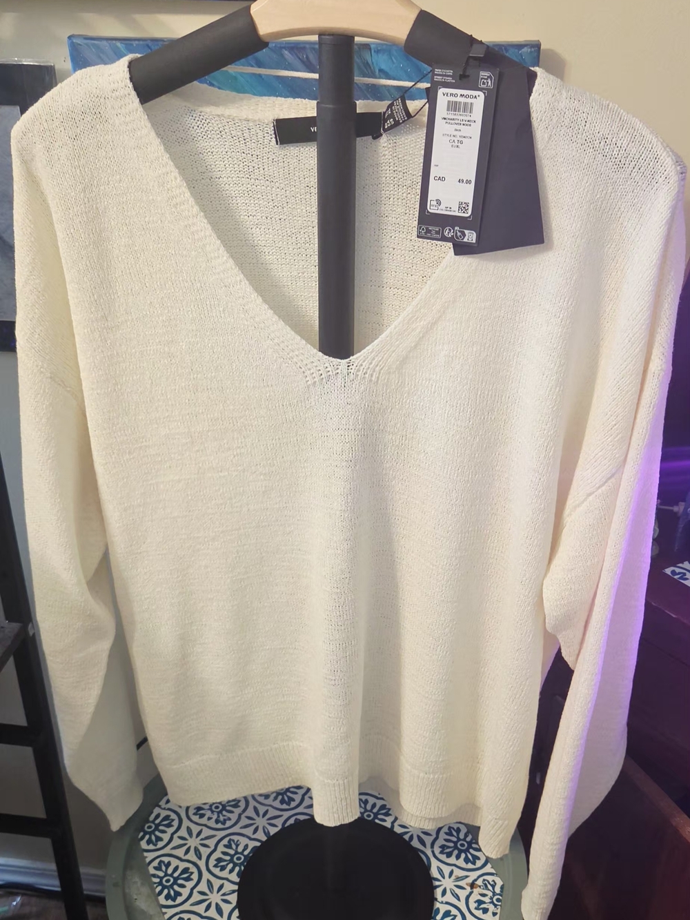 Vero Moda Off-White V-Neck Lightweight Sweater